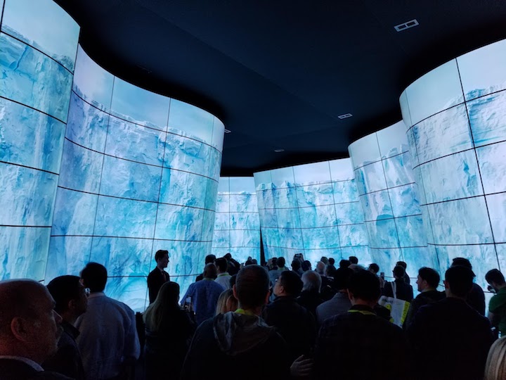 LG OLED Canyon CES 2018